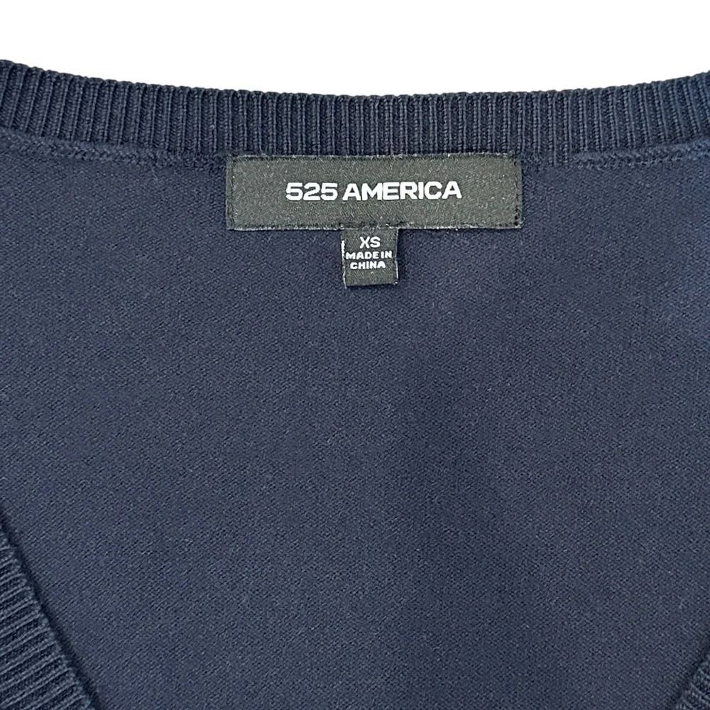525 America Signature V-Neck Knit Sweater in Dark Navy Women’s XS S4798